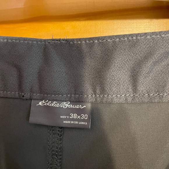 Men's Eddie Bauer Rainier Pants Dark Smoke 38x30 - Picture 2 of 2